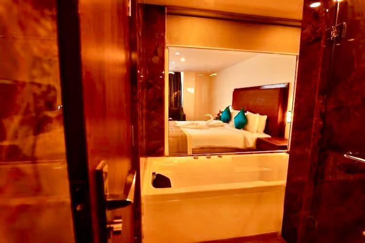 Seven Hills Hotel Puri Kültér fotó