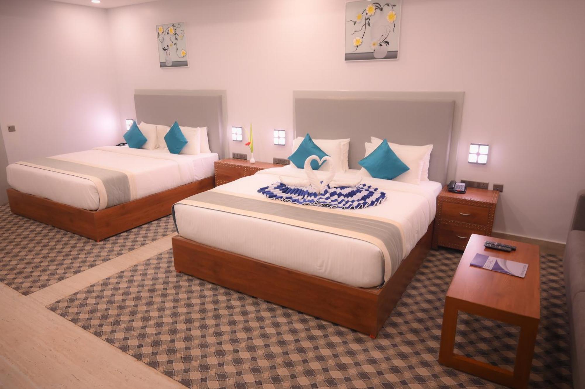 Seven Hills Hotel Puri Kültér fotó